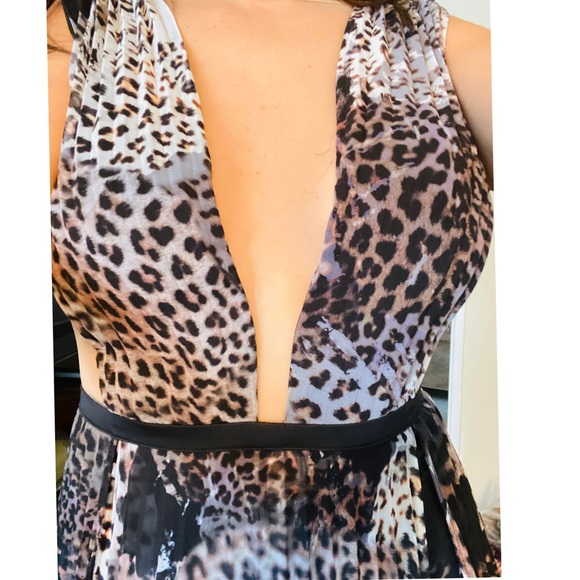π Leopard maxi/ jumpsuit. This was made to SLAY! - Picture 5 of 6